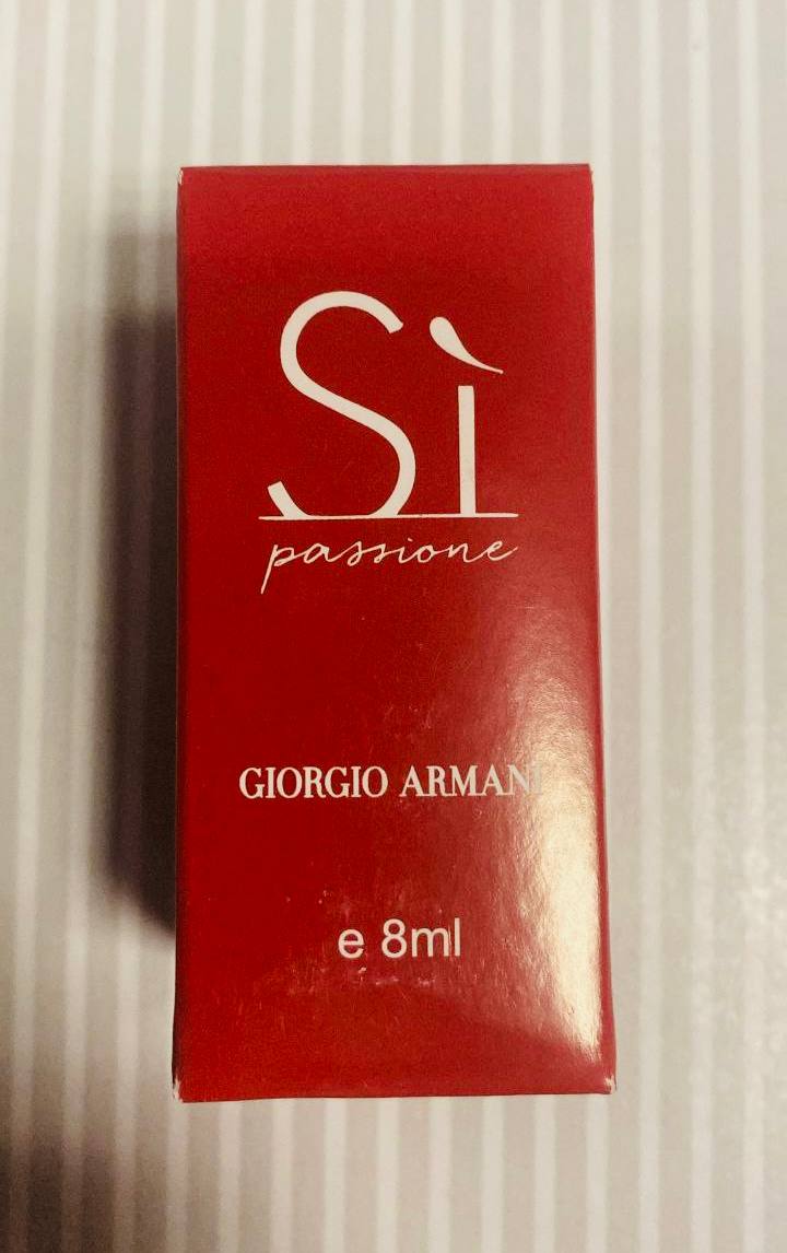 Giorgio Armani – Sì (Car Perfume)